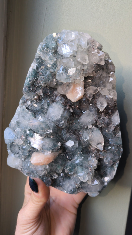 Apophyllite on Green Chalcedony ✨ E