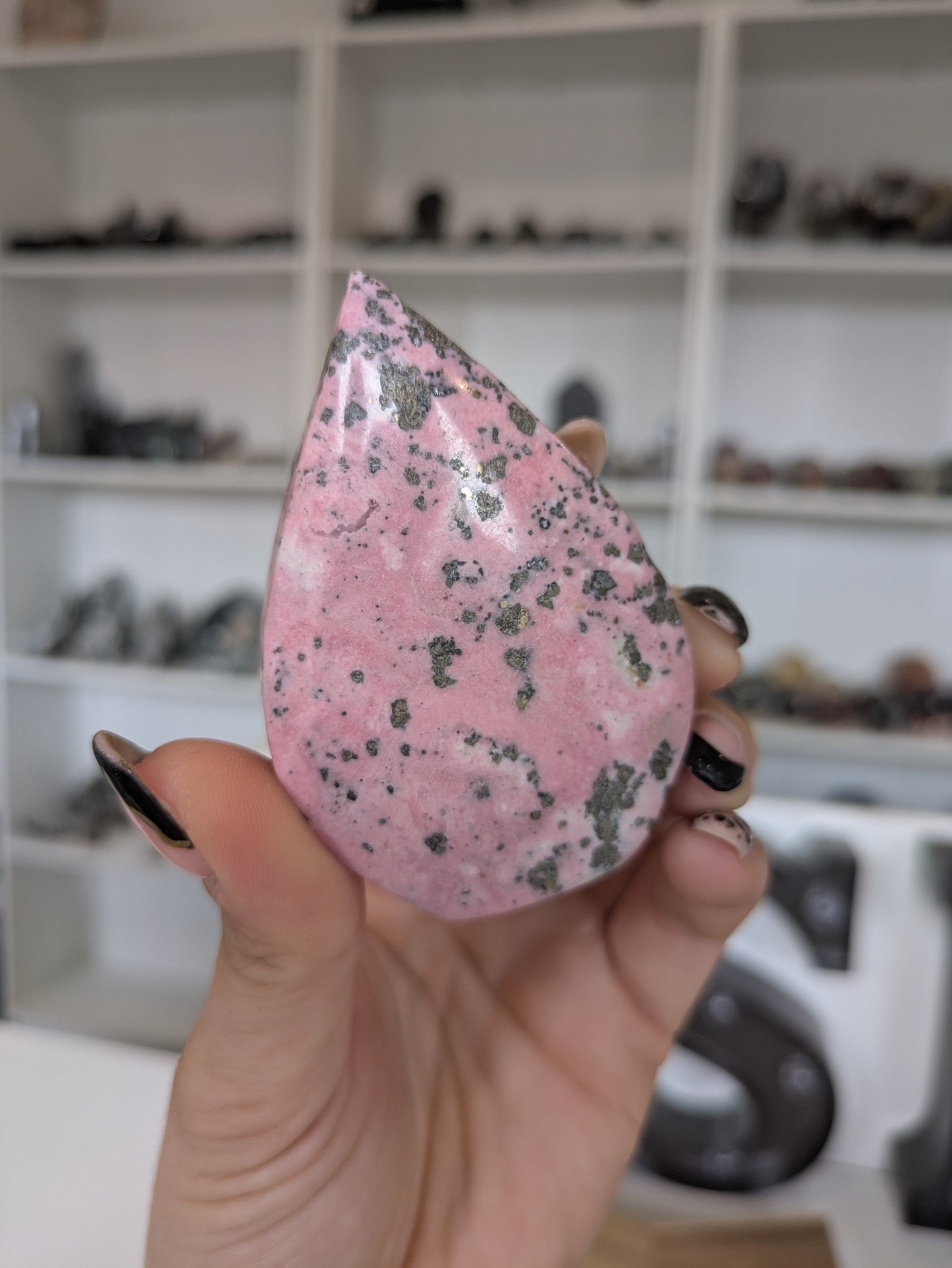Peruvian rhodonite ✨A