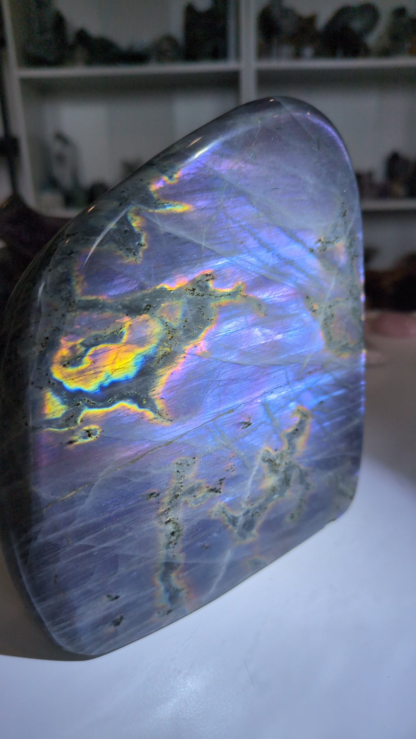 Large labradorite freeform ✨