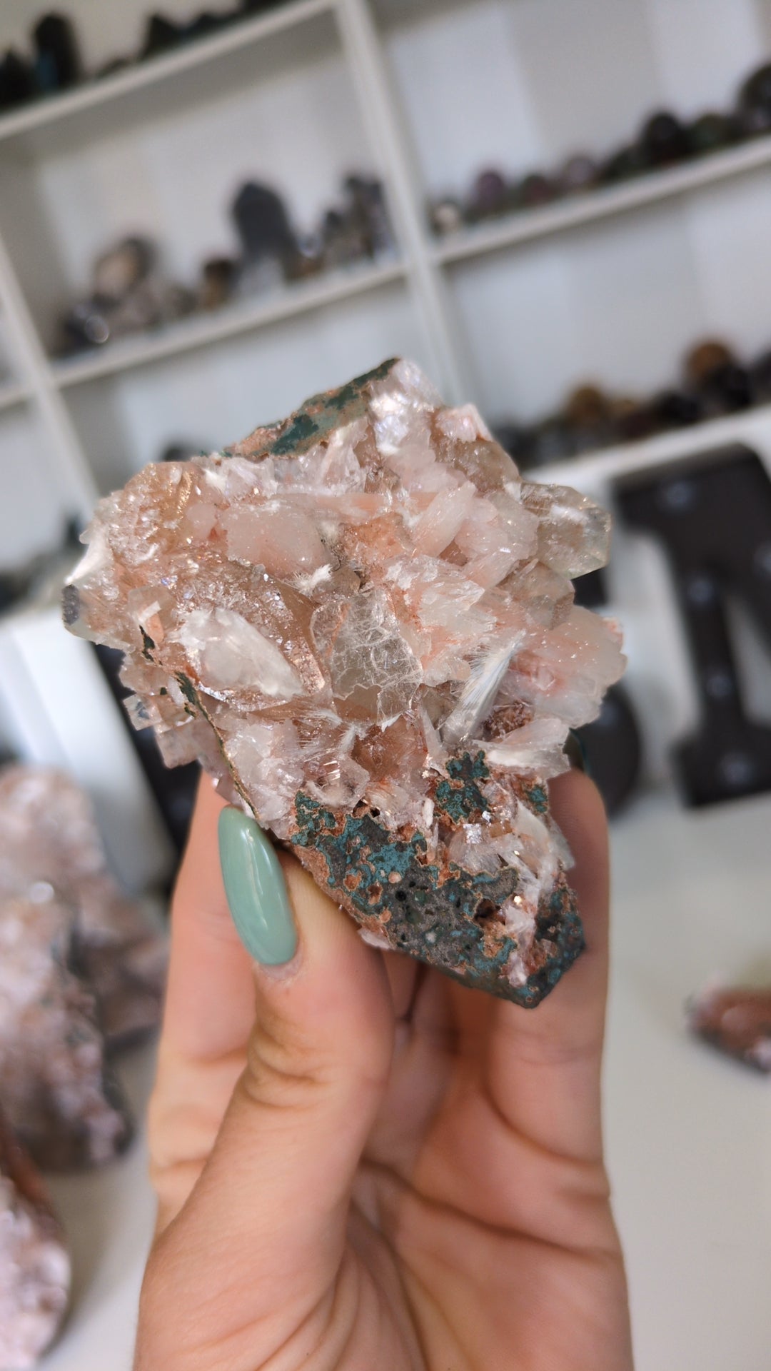 'Strawberry Milkshake' Apophyllite ✨ Pick &Mix medium size ✨