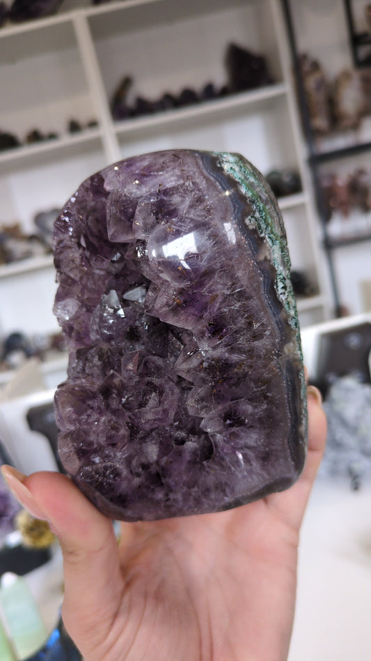 Amethyst & green jasper cut base ✨