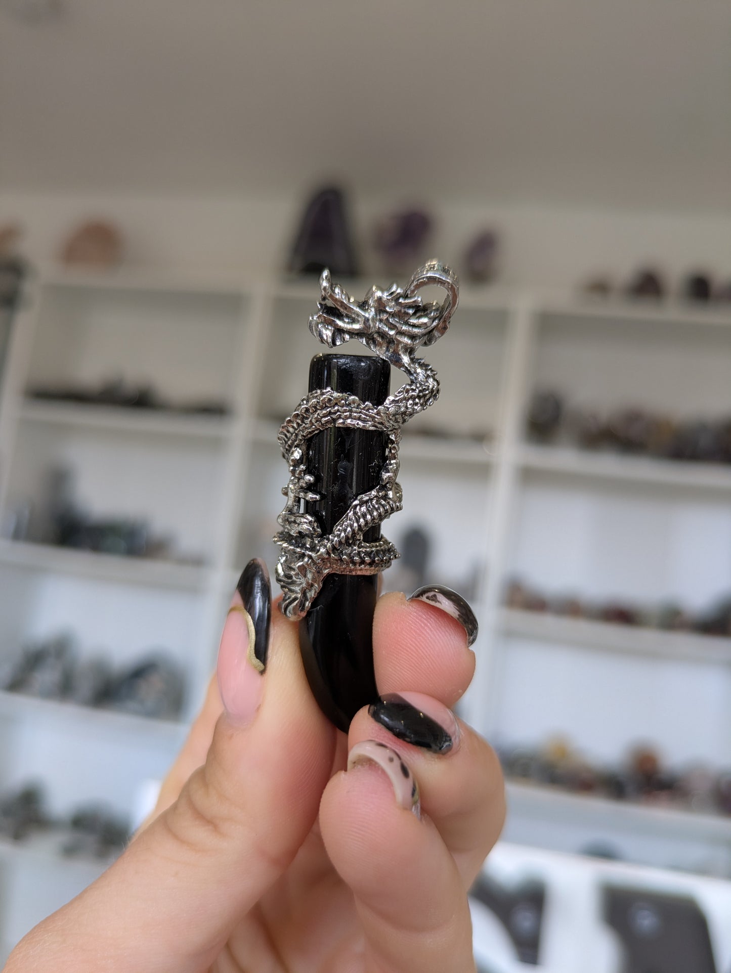 Dragon obsidian pendant ✨