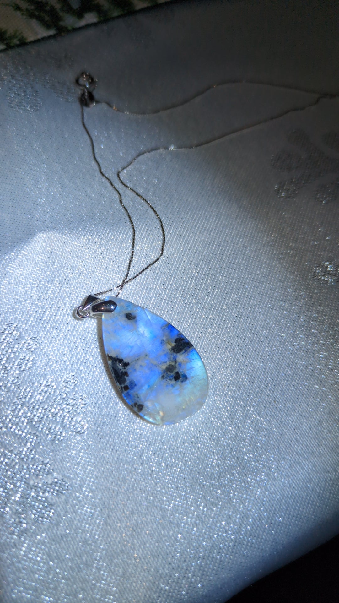 Rainbow moonstone necklace ✨