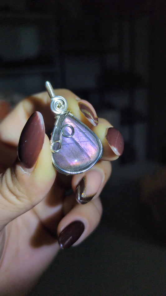 Labradorite pendant G ✨