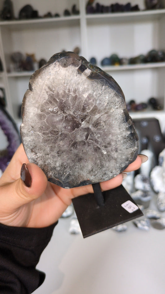 Agate with Quartz F ✨