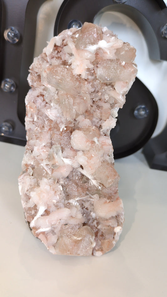 'Strawberry milkshake' Apophyllite ✨G